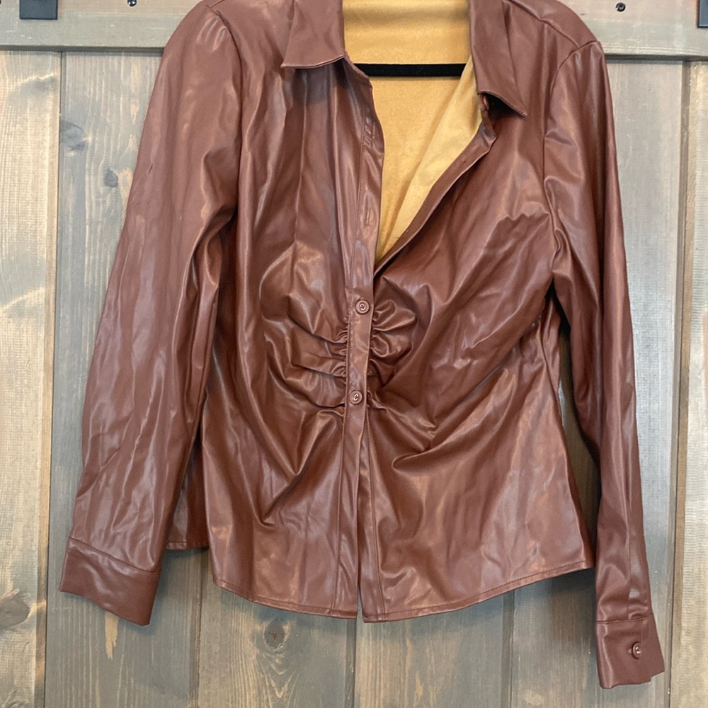 O twelfth leather shirt